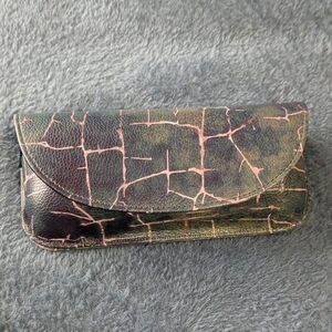Black and Pink Crackle Pattern Clutch